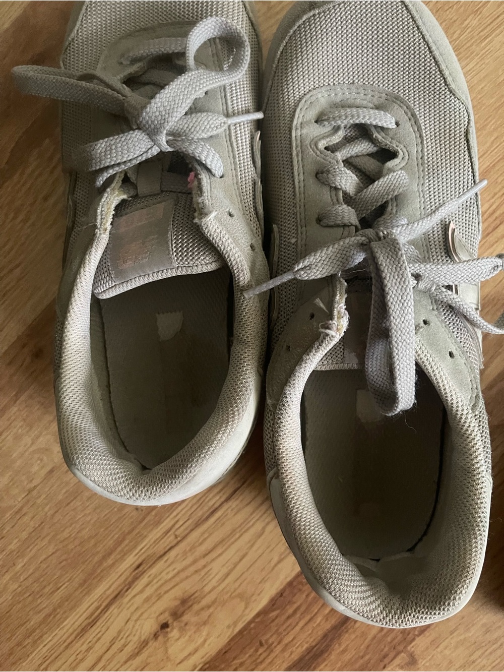 New Balance Kids Light Beige Lace-Up Sneakers
